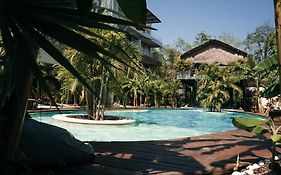 Kinah Retreat - Exclusive Boho Tropical Escape